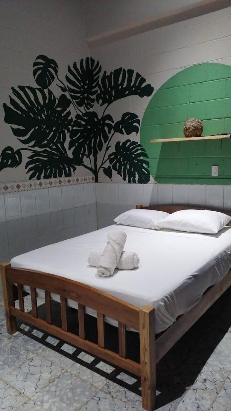 Hostal Tia Reyna El Zonte Exterior photo