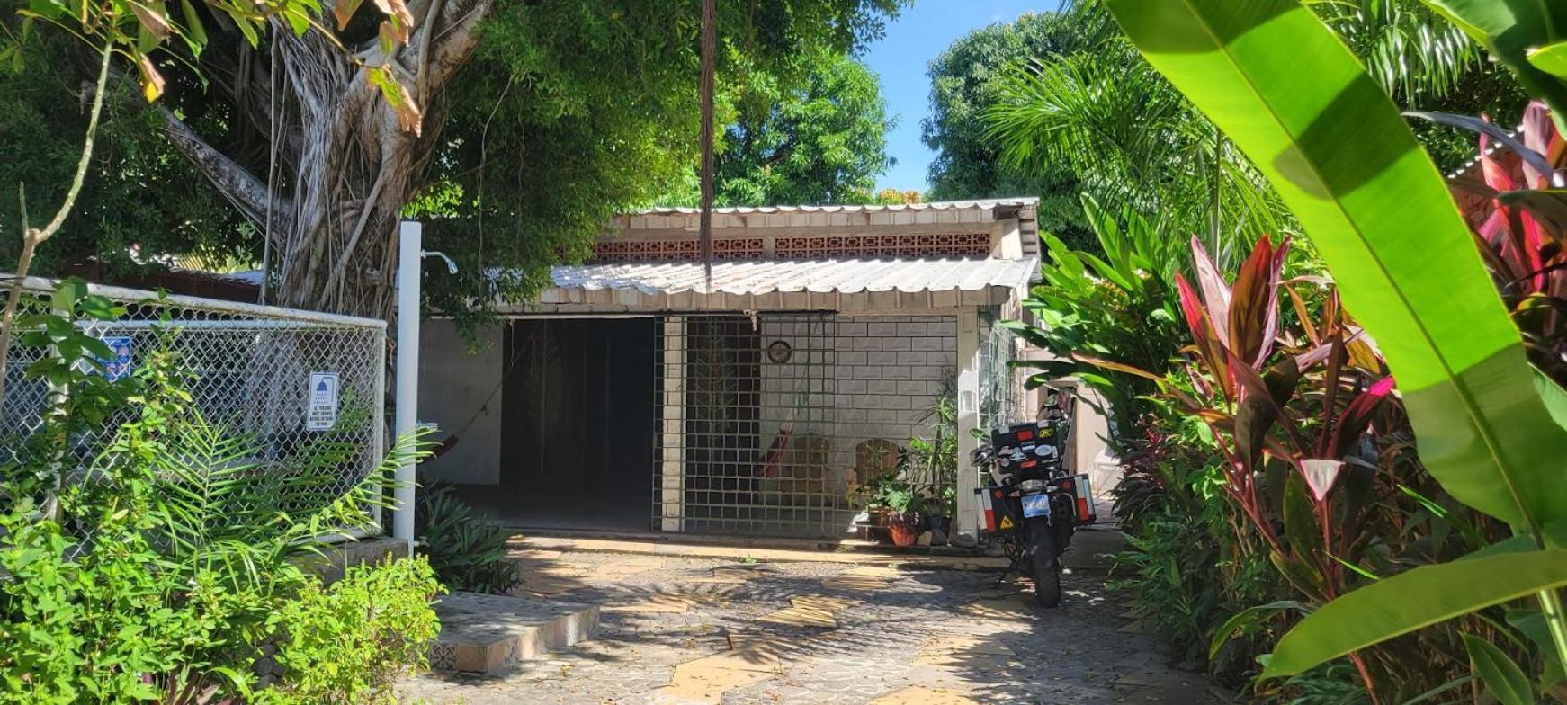 Hostal Tia Reyna El Zonte Exterior photo