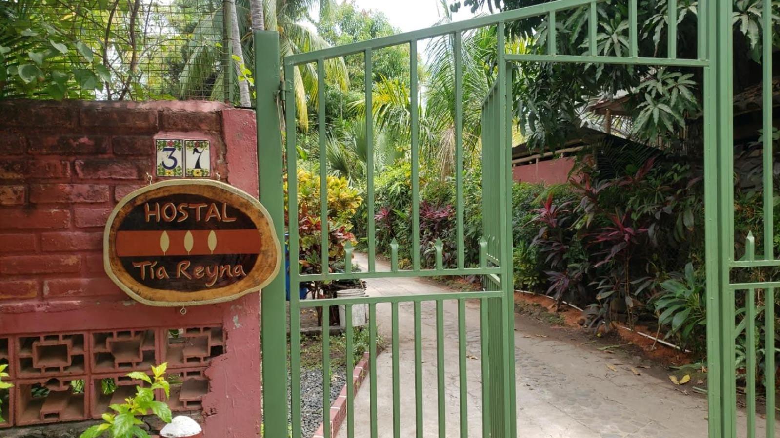 Hostal Tia Reyna El Zonte Exterior photo